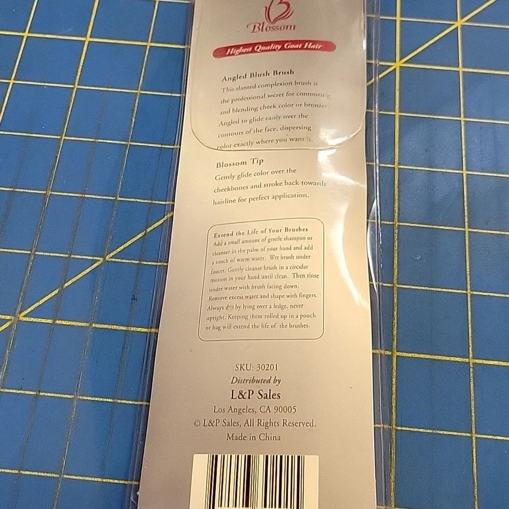Blossom Red Handled Angled Blush Brush New in Package